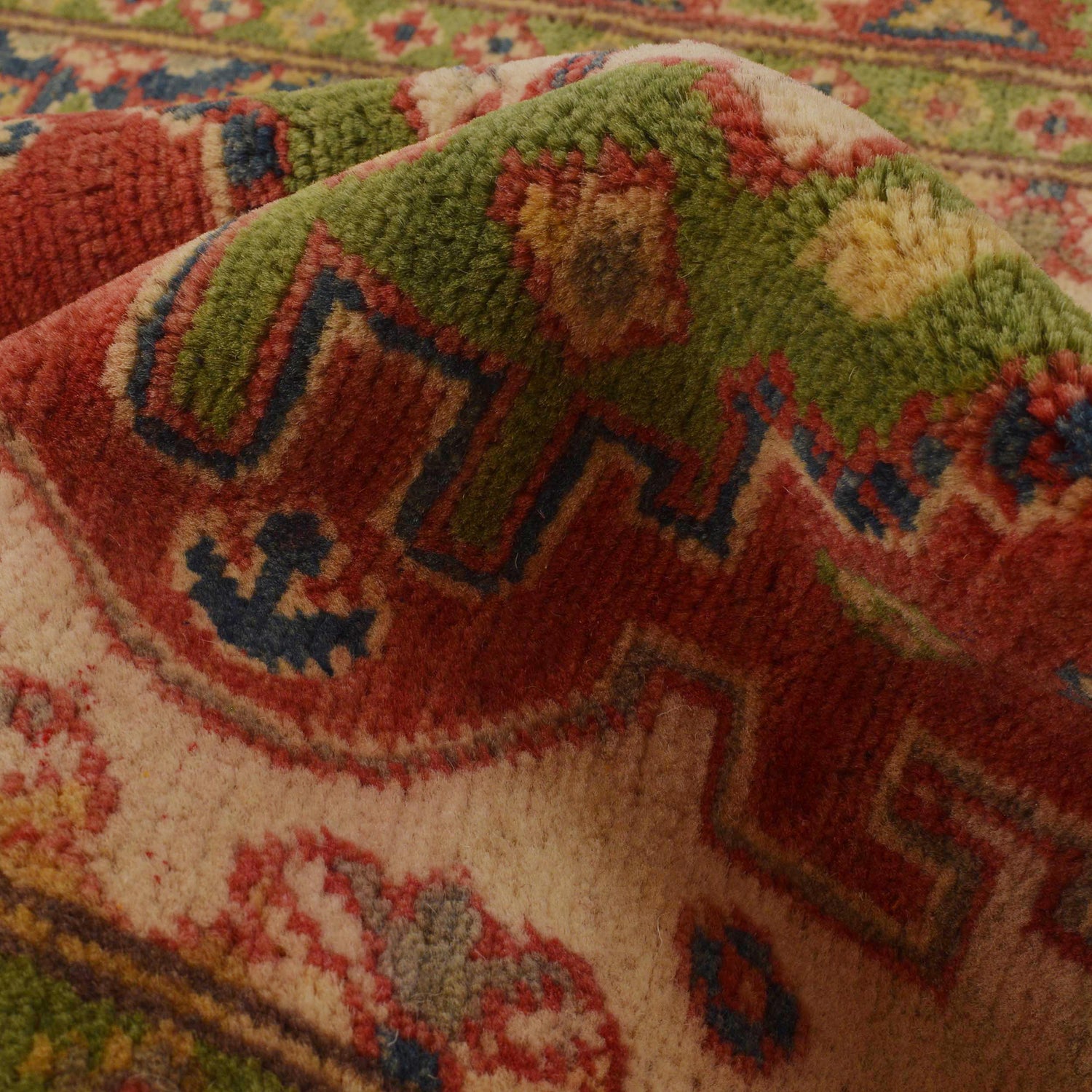 Multi Color Heriz Design Rug 3' 3" x 4' 10" ft / 100 x 148 cm - No. B34684