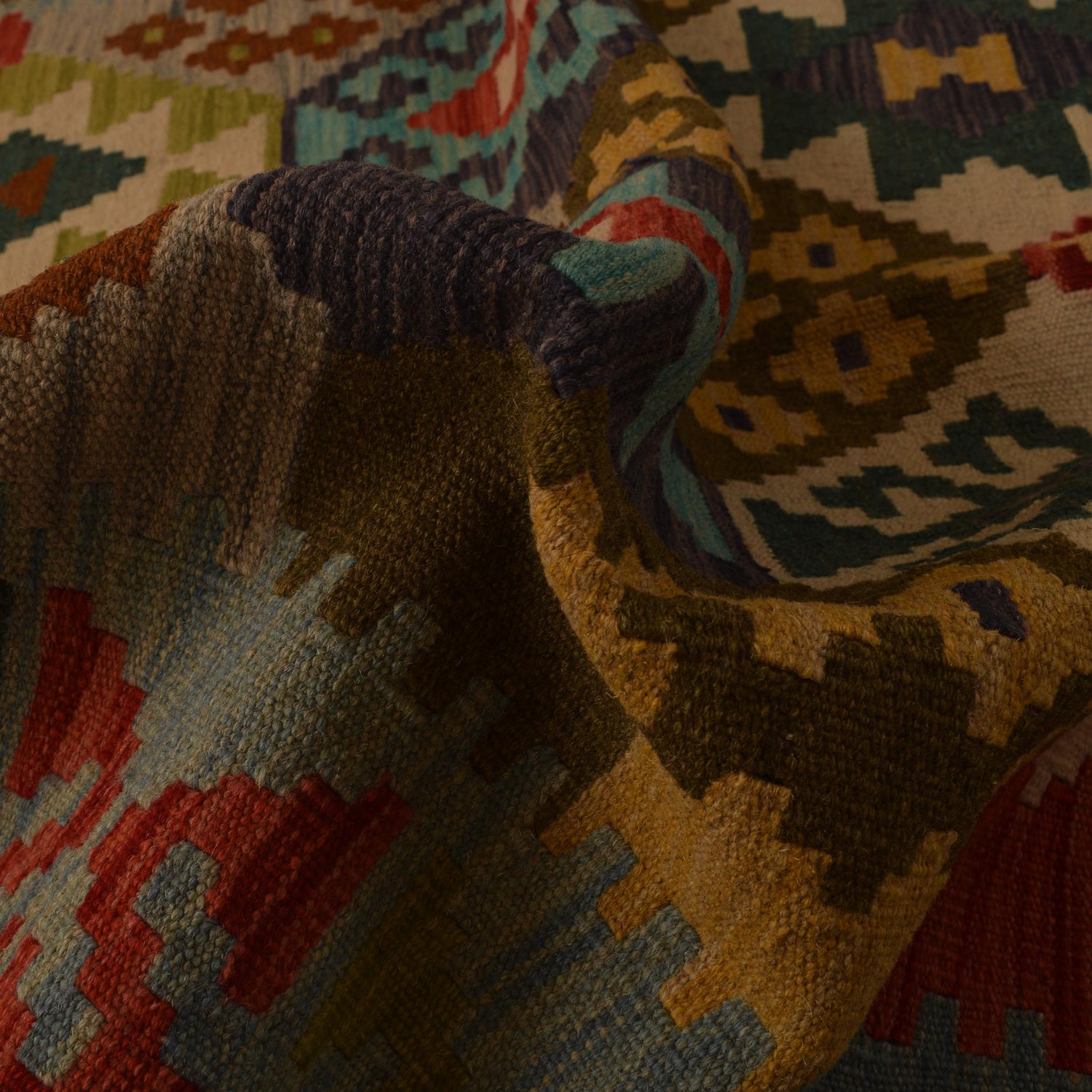 Hand Woven Wool Kelim 5' 1" x 6' 8" ft / 156 x 202 cm - No. B34717