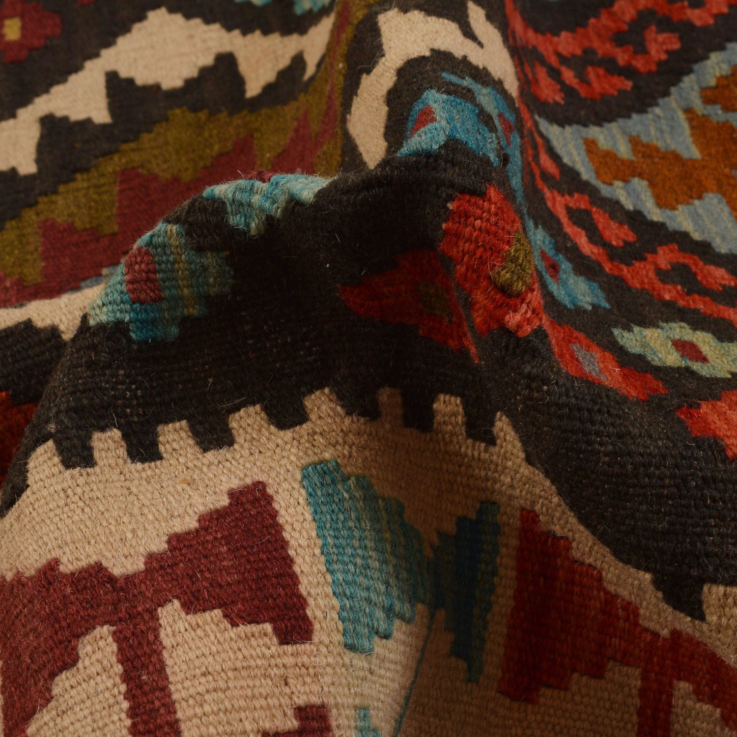 Hand Woven Wool Kelim 5' 0" x 6' 6" ft / 153 x 199 cm - No. B34720