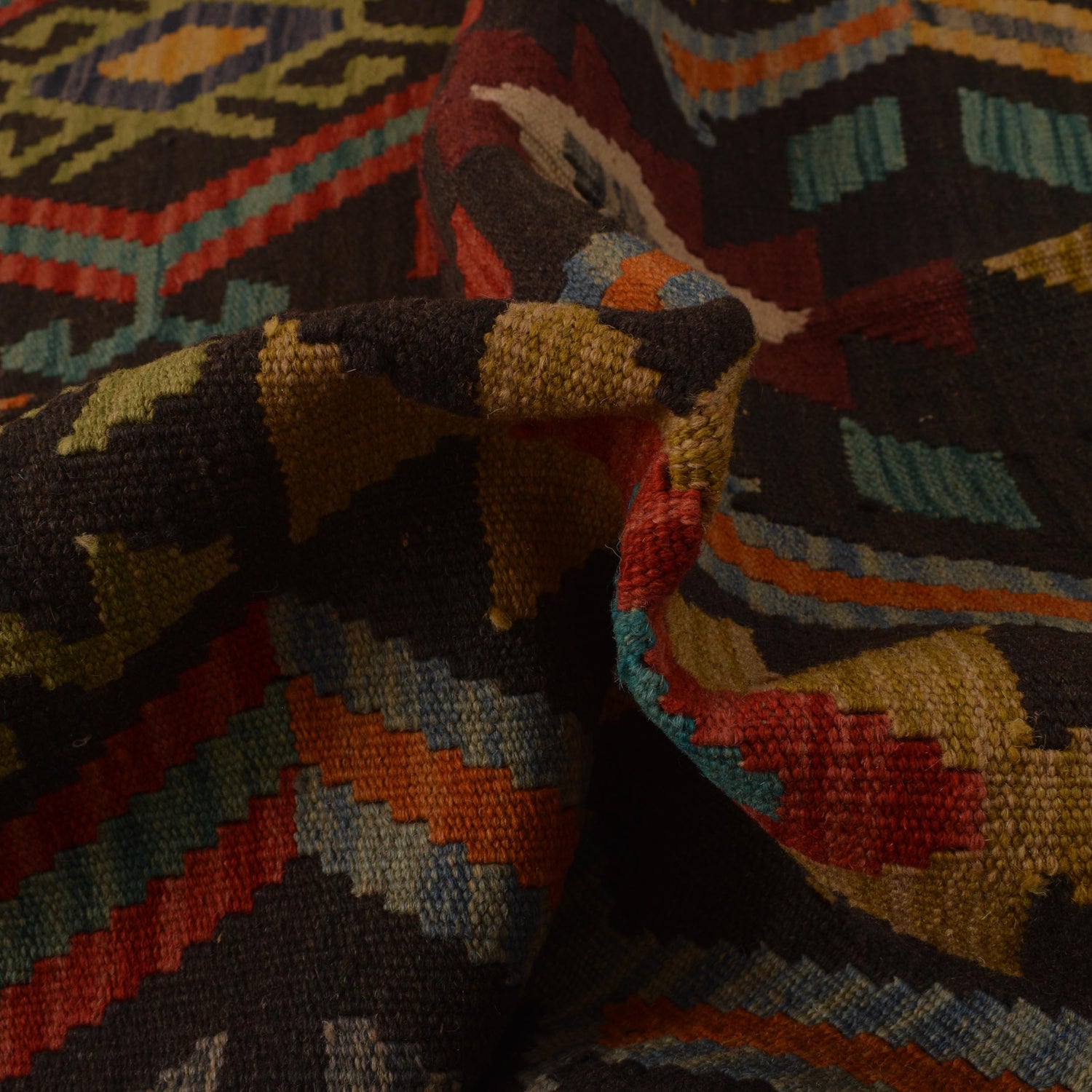 Handmade Vegetable Kilim 4' 6" x 5' 10" ft / 136 x 178 cm - No. B34746