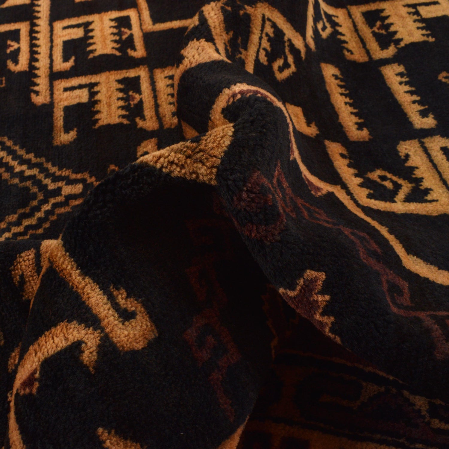 Traditional Baloch Rug 3' 8" x 6' 8" ft / 113 x 204 cm - No. B35181