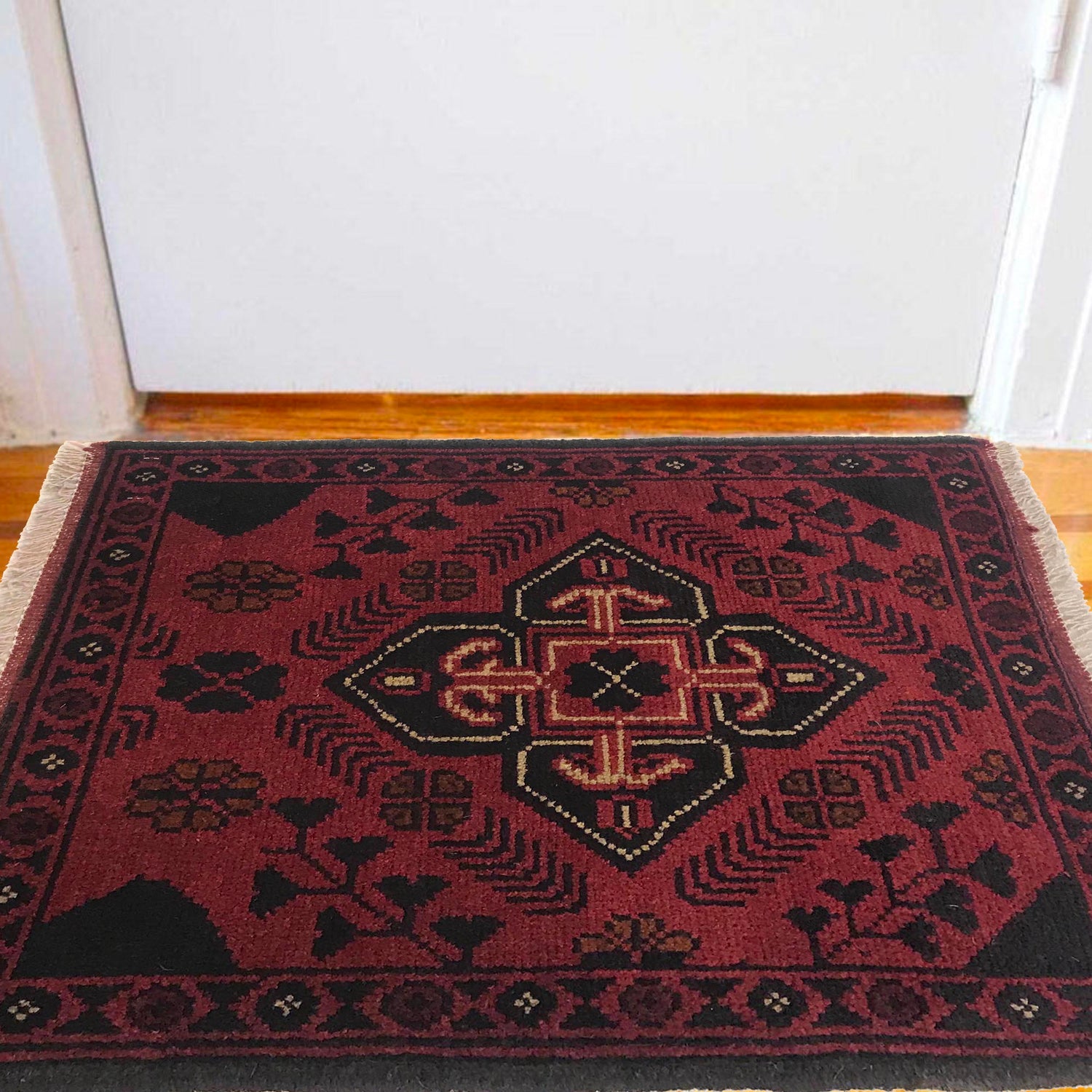 Handmade Floor Mat 1' 6" x 2' 0" ft / 45 x 60 cm - No. B35659