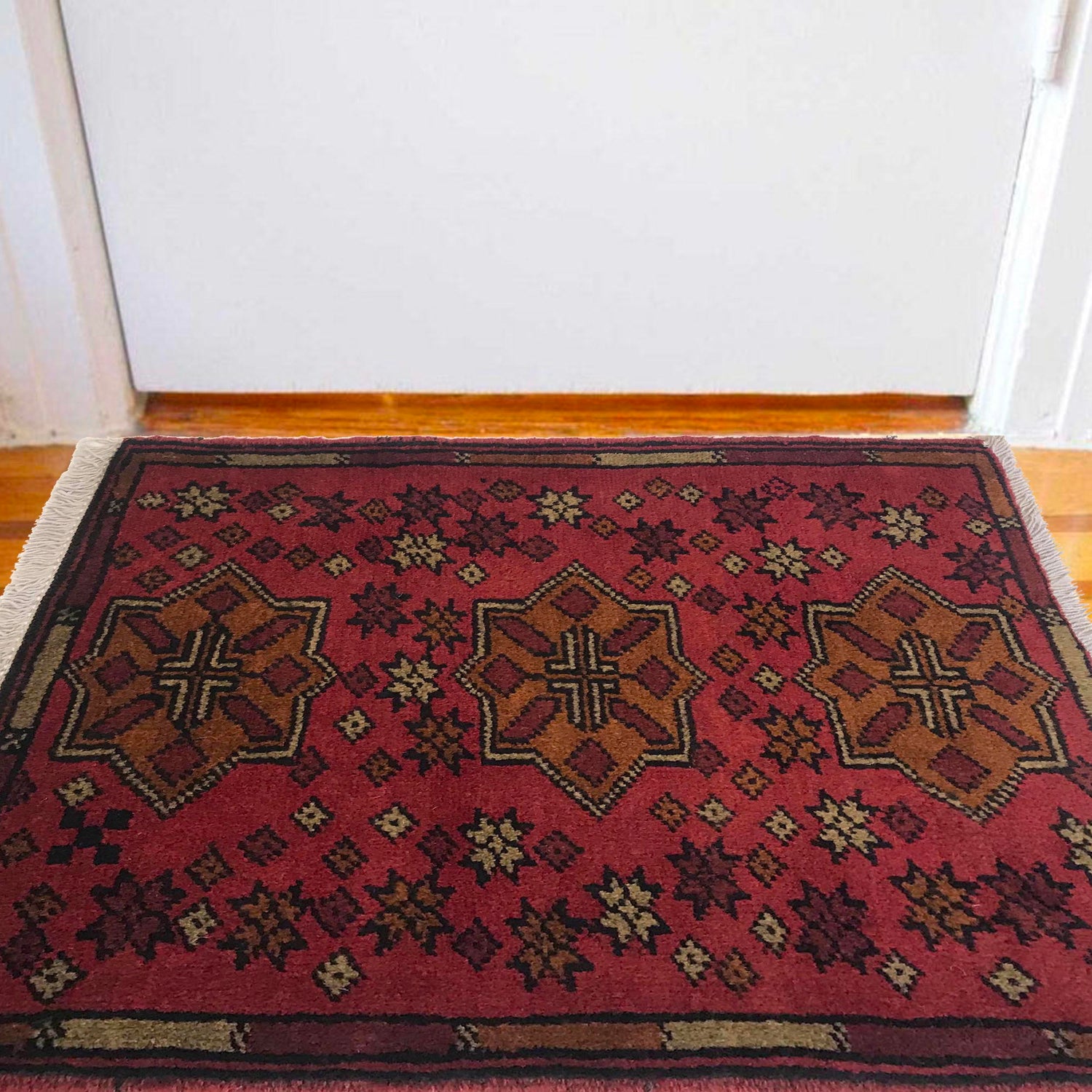 Handmade Mat 1' 5" x 1' 11" ft / 44 x 58 cm - No. B35678