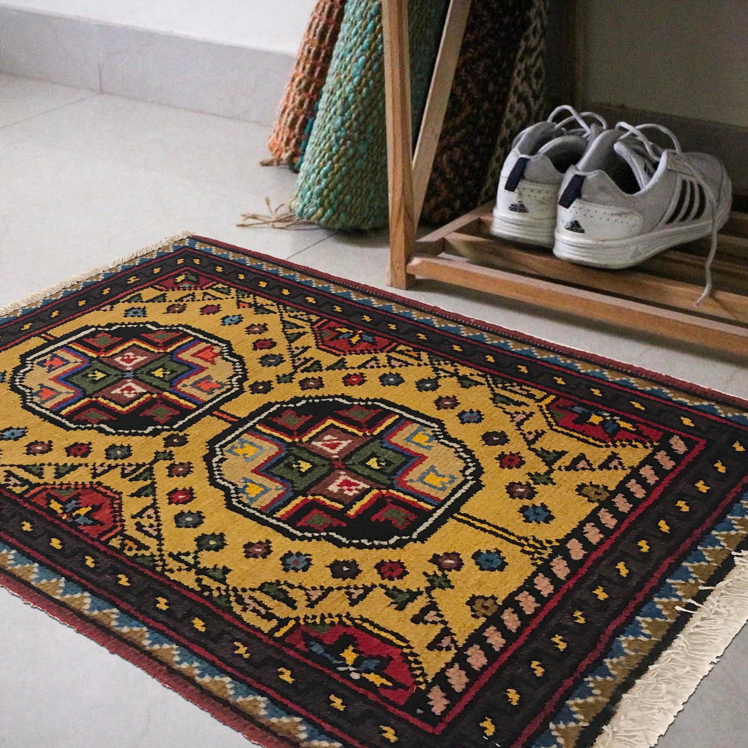 Handmade Floor Mat 1' 4" x 1' 10" ft / 41 x 56 cm - No. B35691