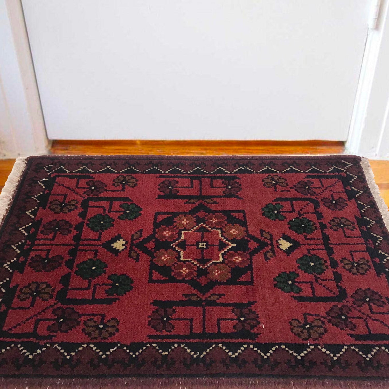 Handmade Floor Mat 1' 4" x 1' 11" ft / 41 x 59 cm - No. B35756