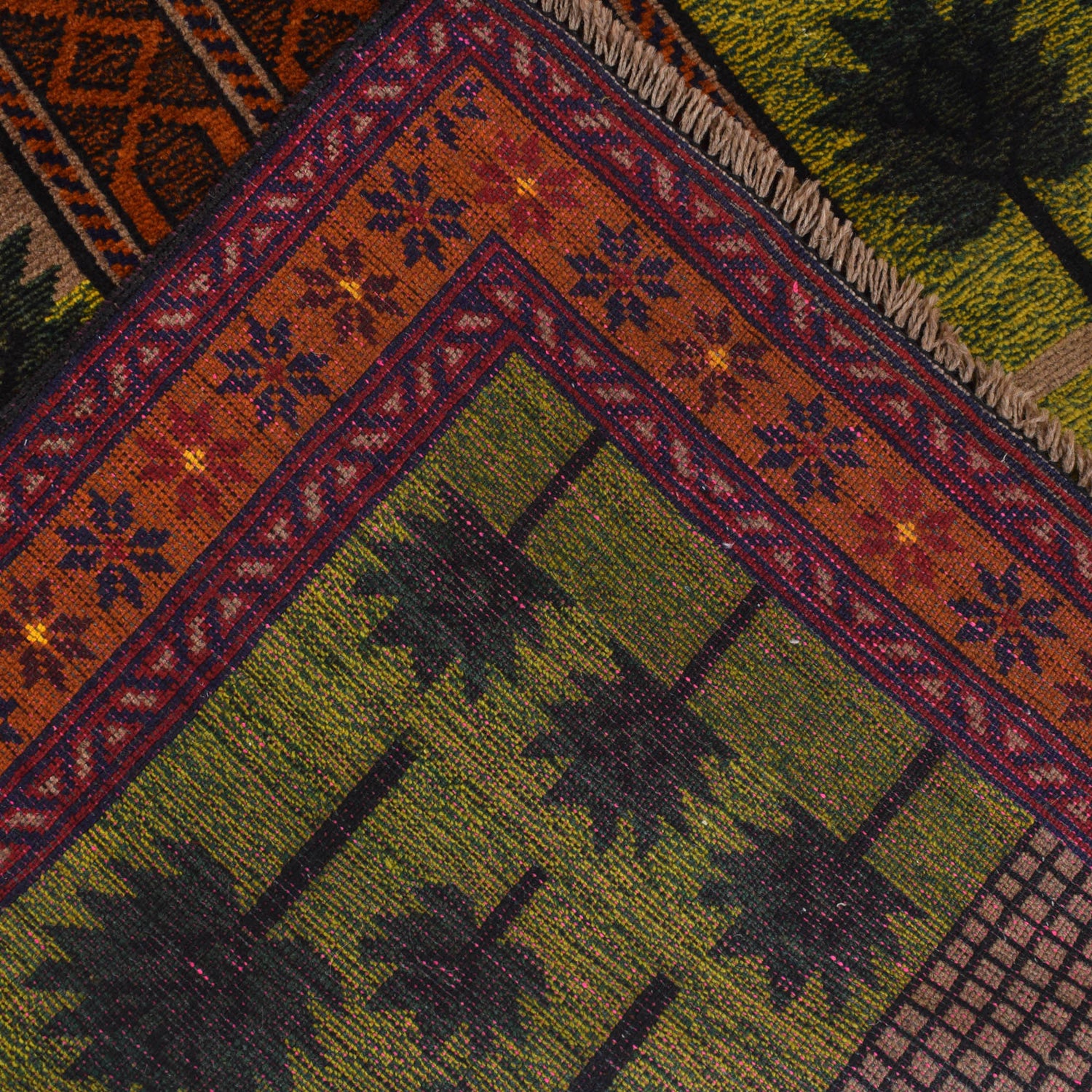 Handmade Pictorial Carpet 4' 3" x 6' 9" ft / 129 x 206 cm - No. G20380