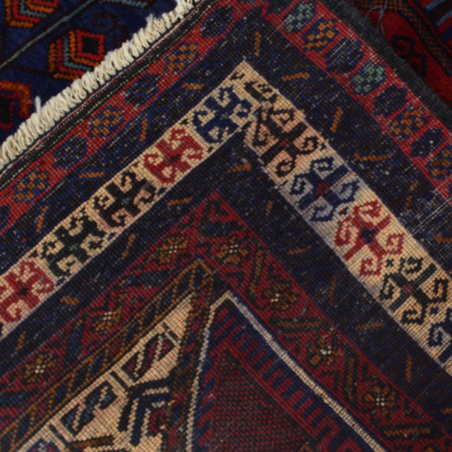 Baluch Short Rug 4' 3" x 6' 6" ft / 119 x 198 cm - No. G21503