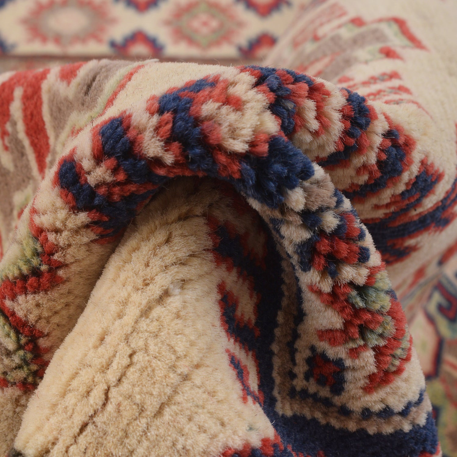 Ivory Color Kazak Rug 3' 5" x 4' 10" ft / 105 x 148 cm - No. G22744