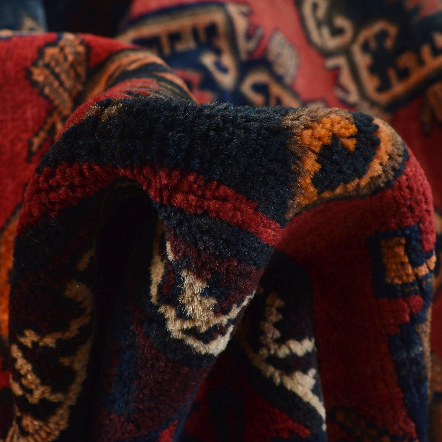 Hand Knotted Baluchi Rug 4' 0" x 8' 10" ft / 123 x 270 cm - No. G22988