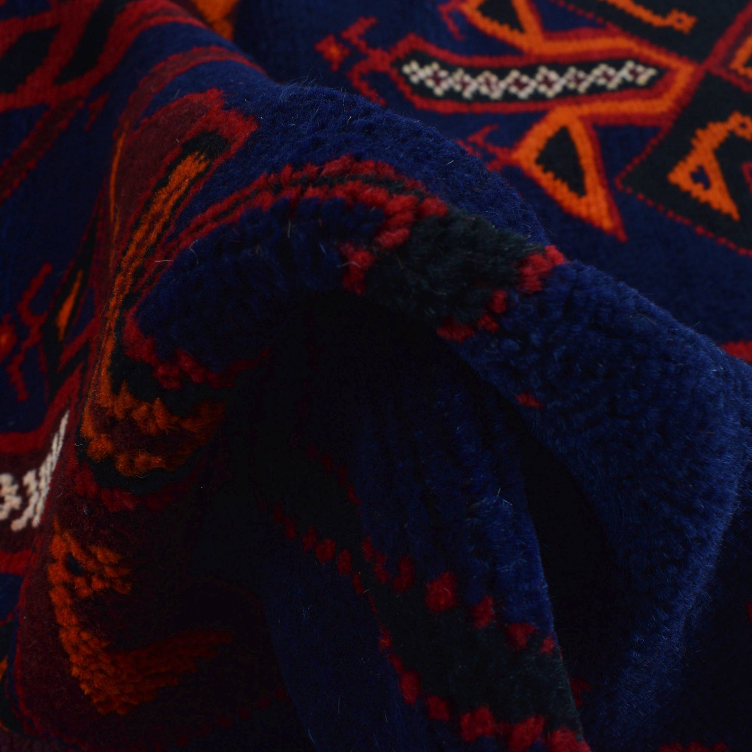 Traditional Baloch Rug 4' 2" x 6' 5" ft / 127 x 196 cm - No. G22990