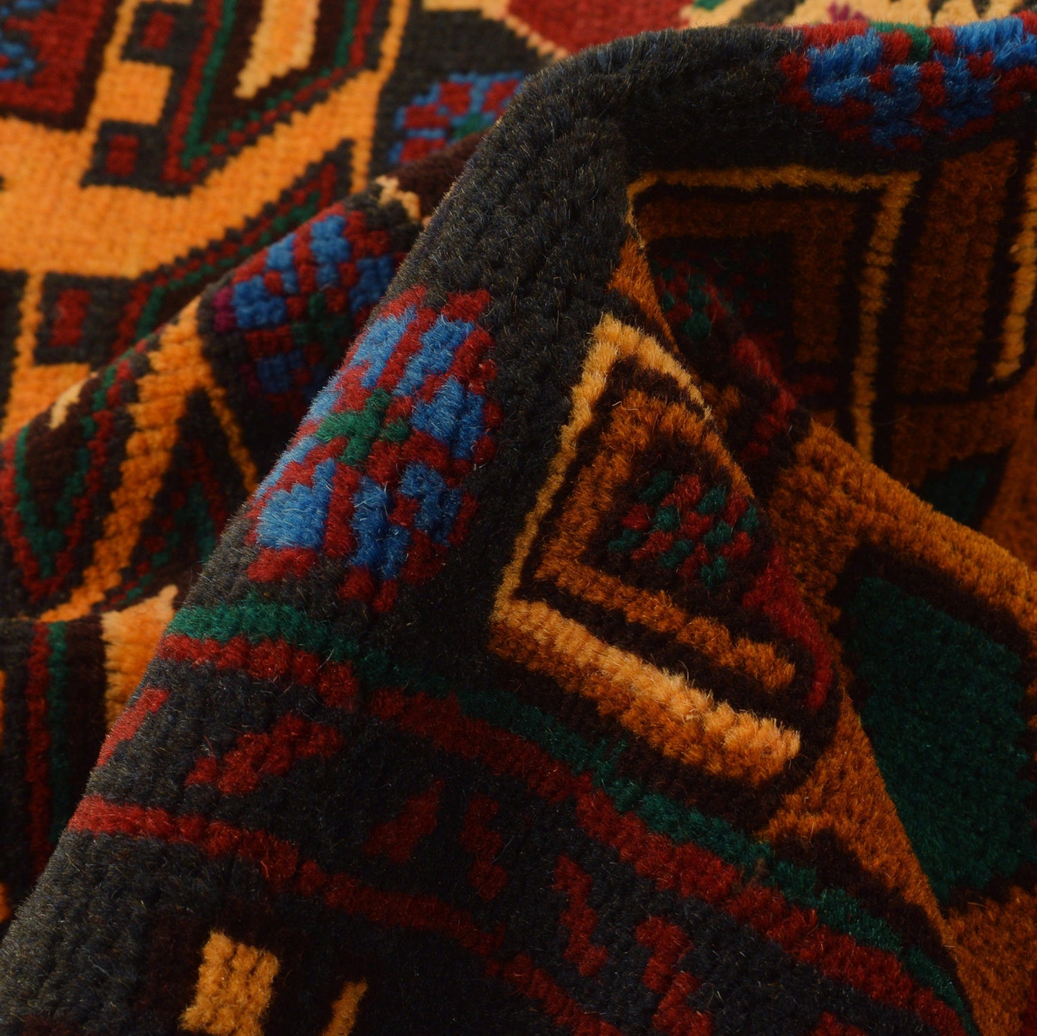 Handmade Picture Area Rug 2' 9" x 4' 5" ft / 84 x 134 cm - No. G23705