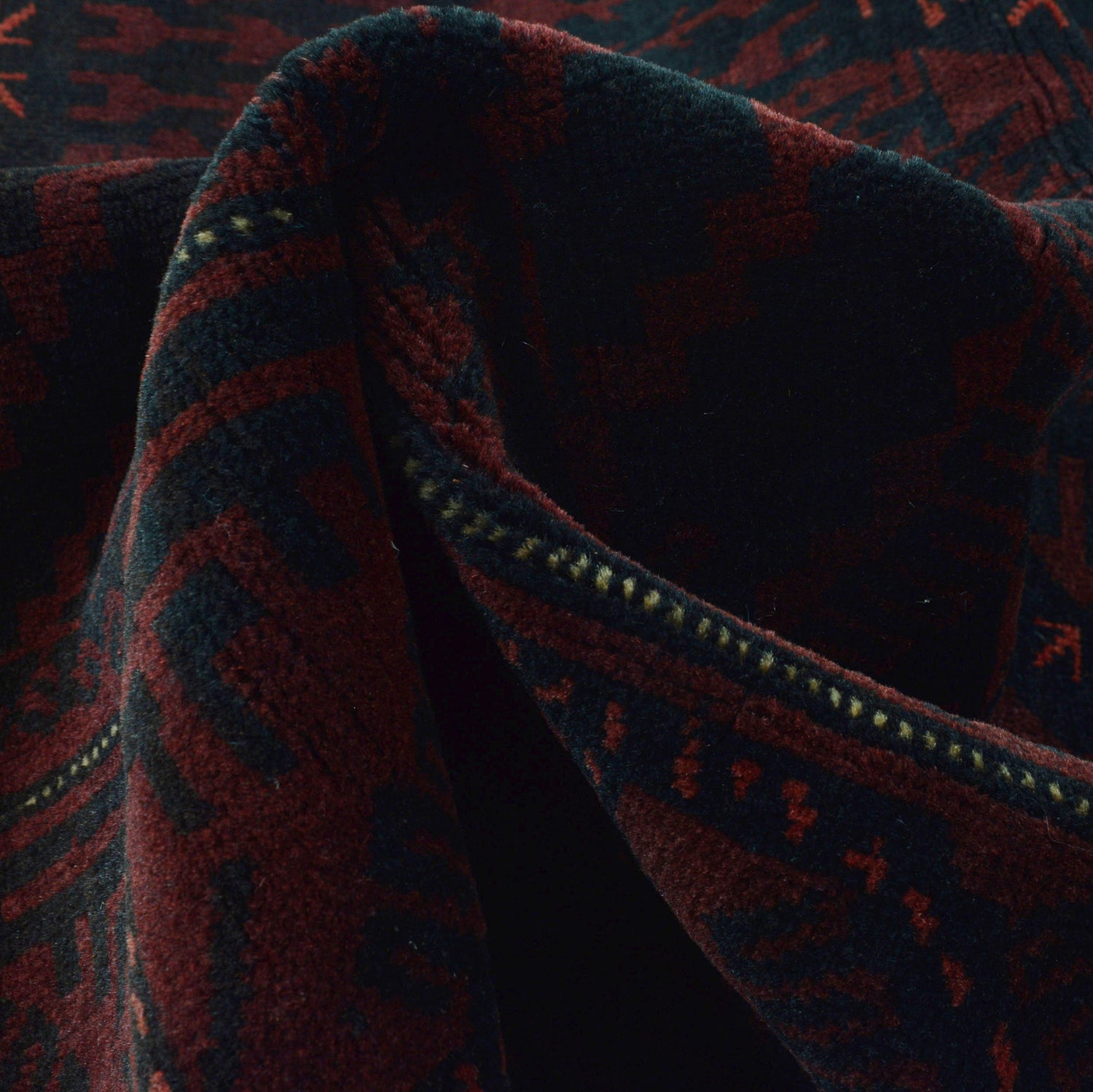 Traditional Baloch Rug 4' 3" x 6' 4" ft / 129 x 194 cm - No. G23716