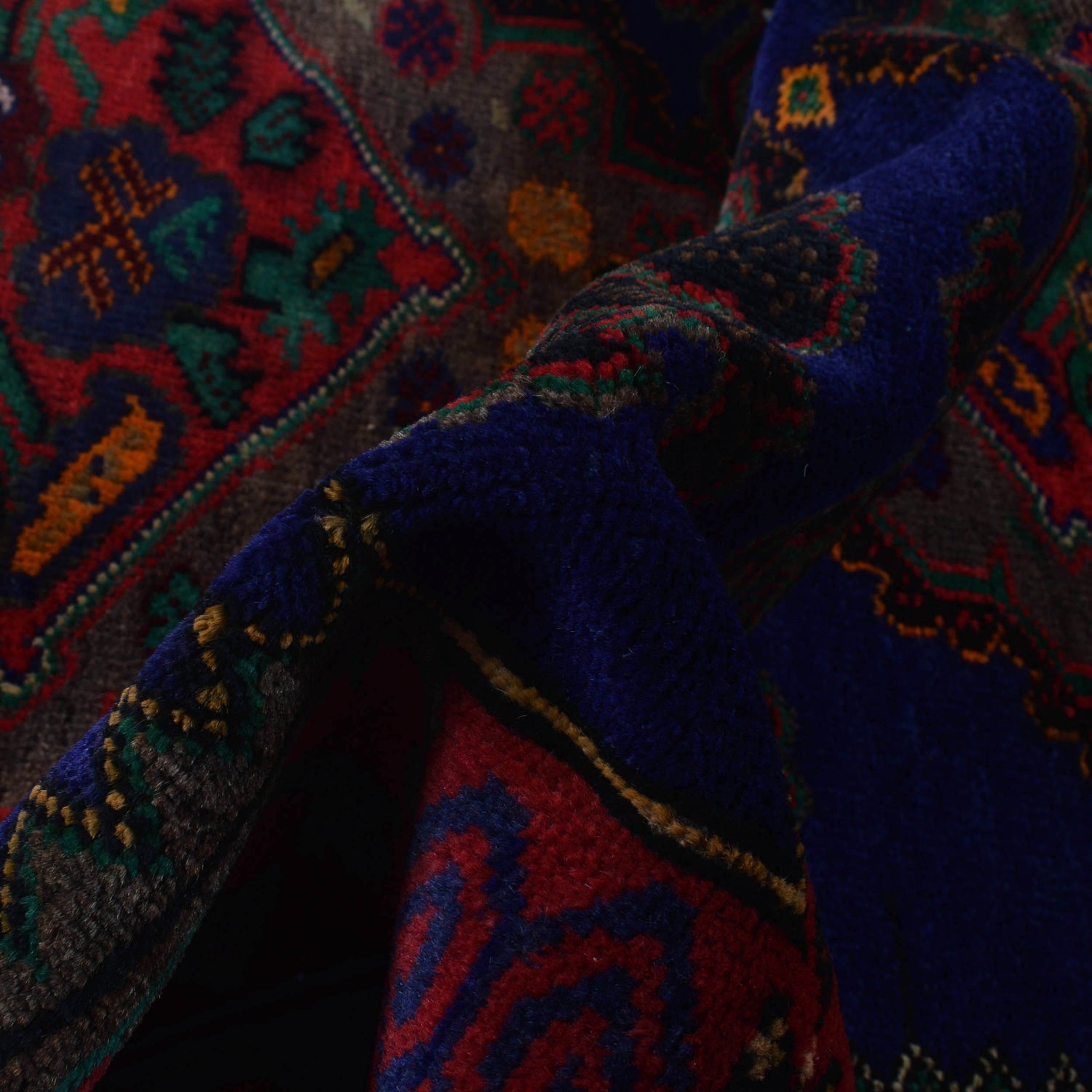 Hand Knotted Baluchi Rug 4' 3" x 6' 7" ft / 129 x 200 cm - No. G25252