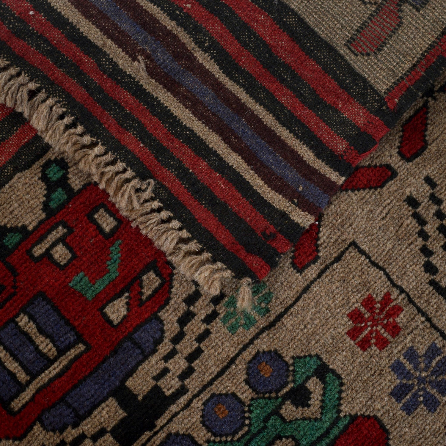 Handmade Afghan War Area Rug 4' 4" x 5' 7" ft / 131 x 170 cm - No. G25876