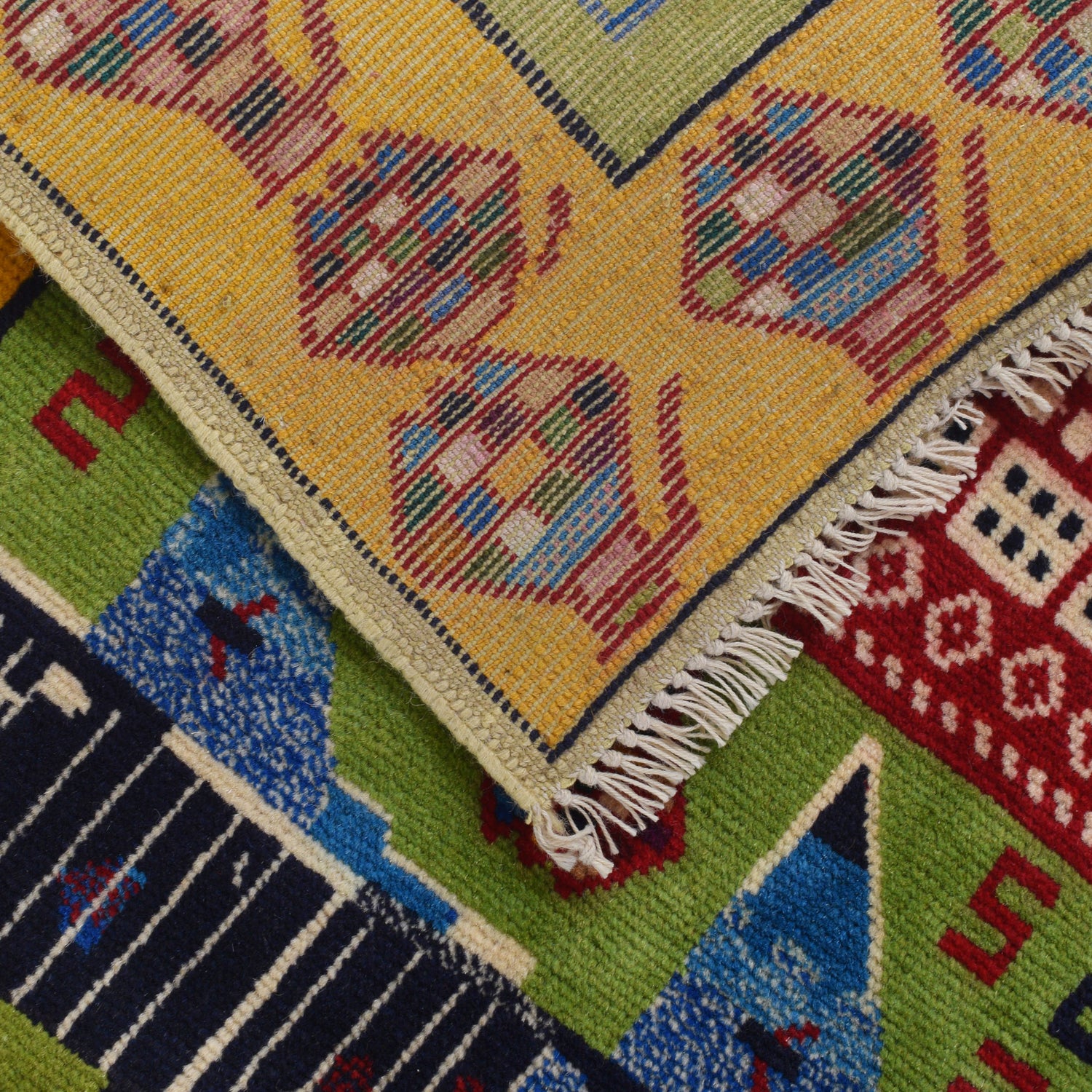 Green War Rug 2' 9" x 4' 6" ft / 85 x 137 cm - No. G25902