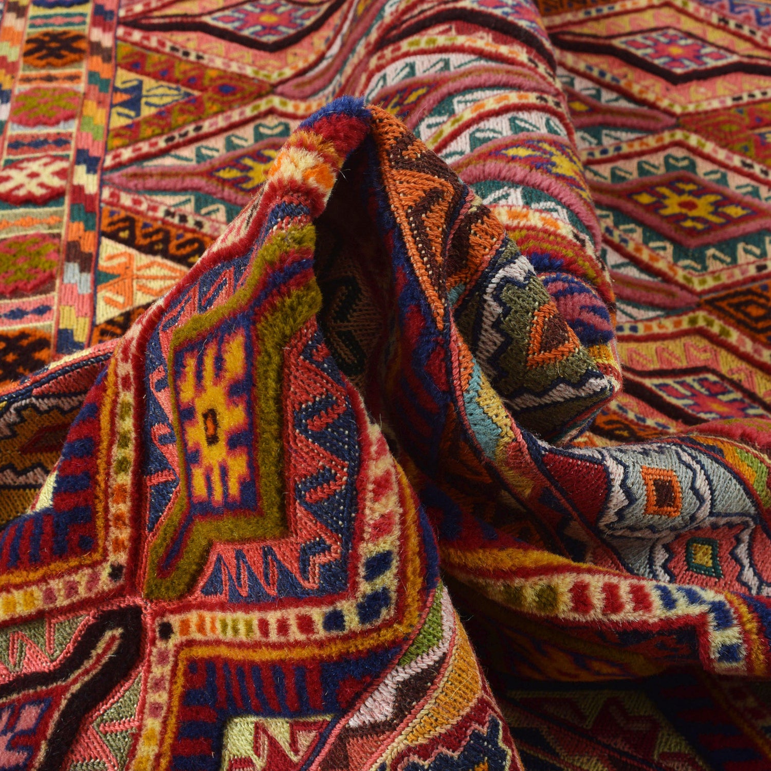 Hand Knotted Luxury Kilim Rug 4' 9" x 5' 5" ft / 144 x 164 cm - No. G26482