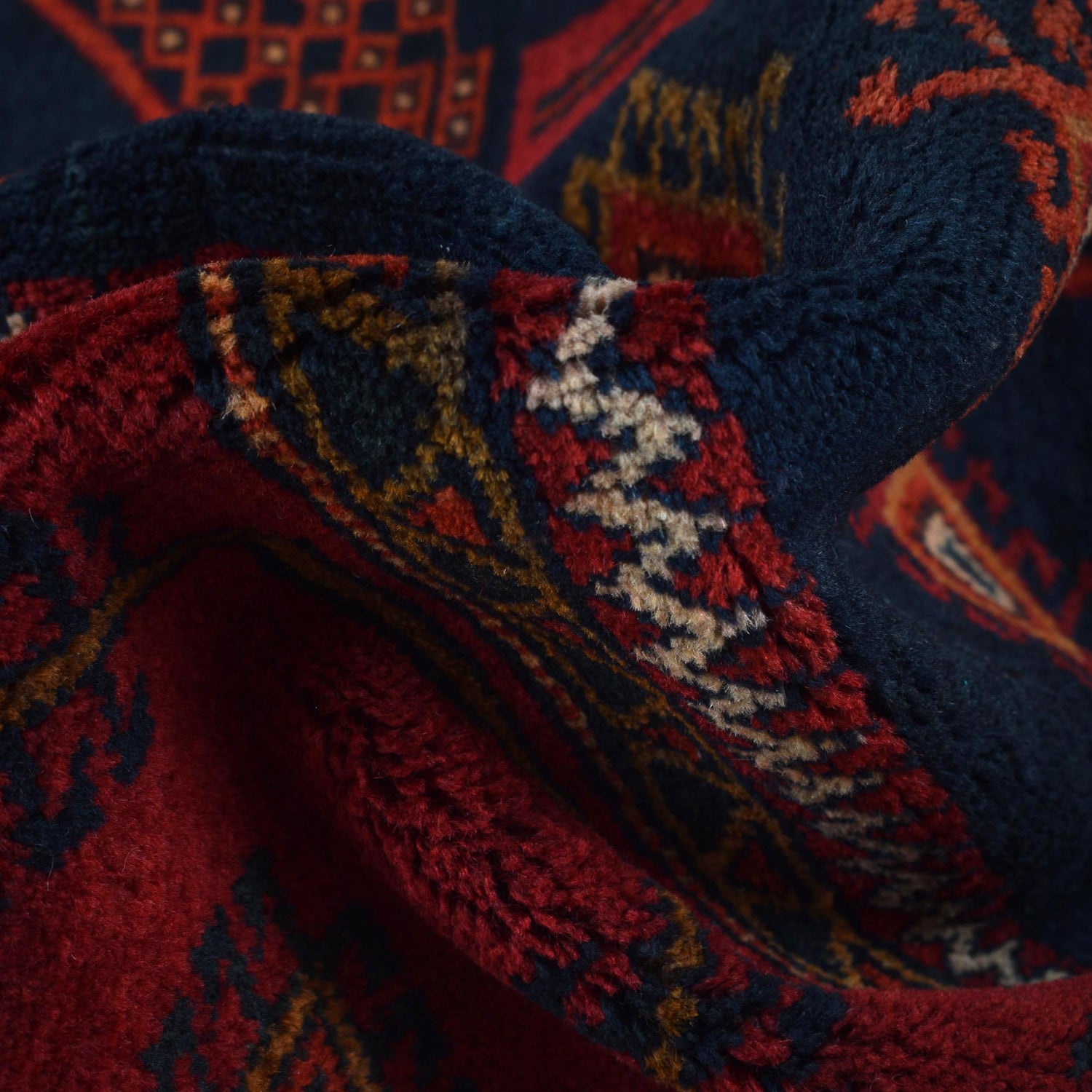 Traditional Baloch Rug 4' 4" x 8' 7" ft / 132 x 261 cm - No. G29026