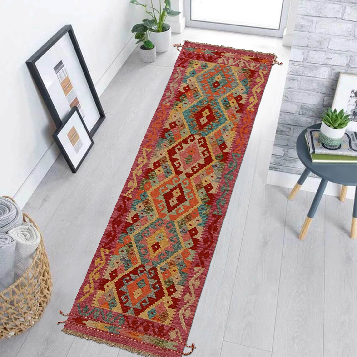 Short Kilim Runner 2' 2"x 6' 6" ft / 65 x 198 cm - No. G31344