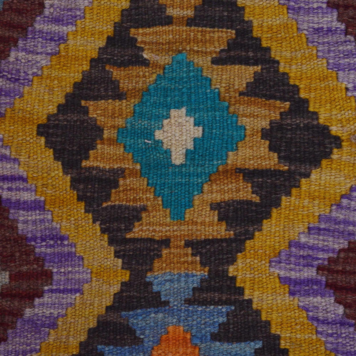 Short Kilim Runner 1' 9" x 4' 4" ft / 53 x 133 cm - No. G31346