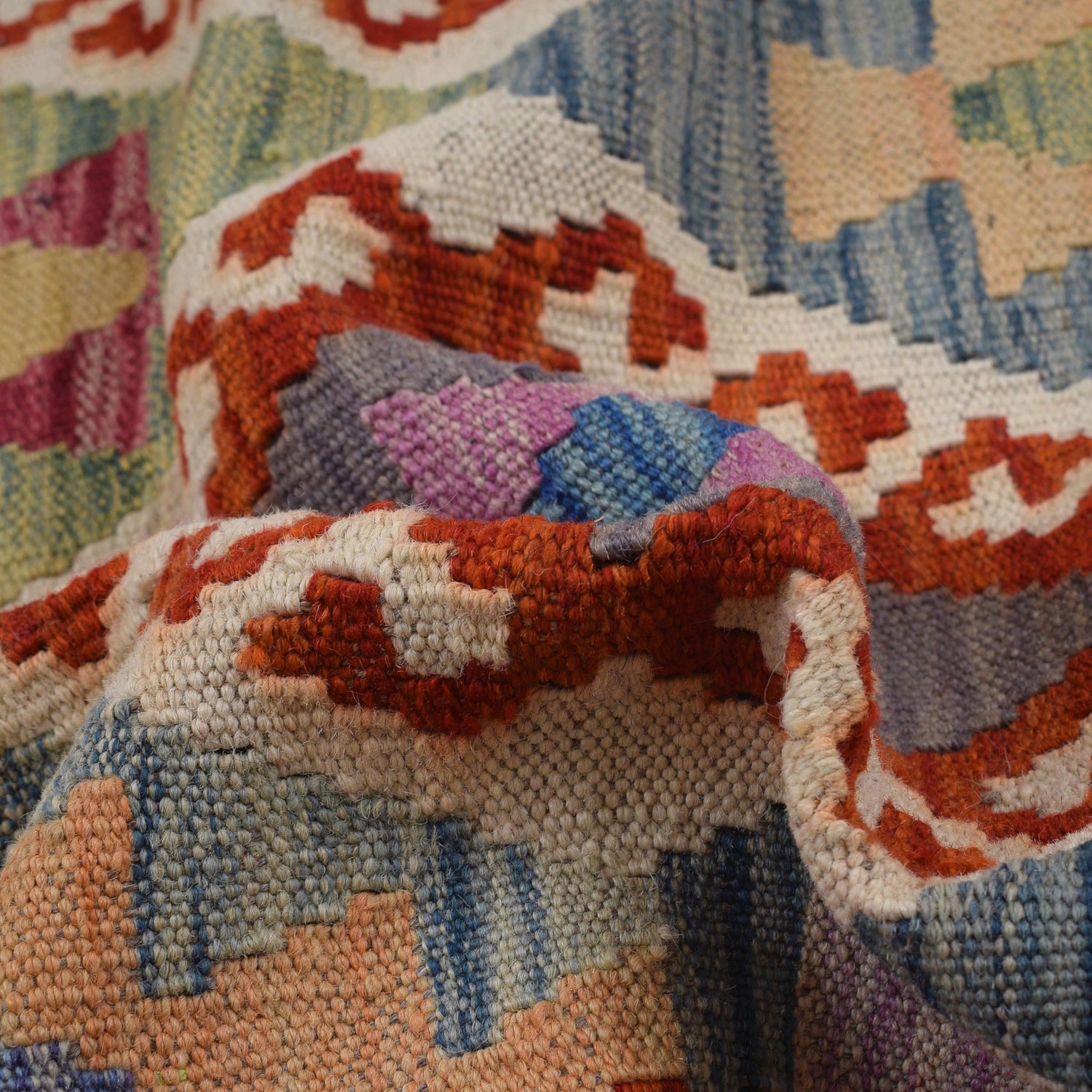 Handmade Turkish Design Wool Kilim 3' 6" x 4' 11" ft / 106 x 150 cm - No. G31764