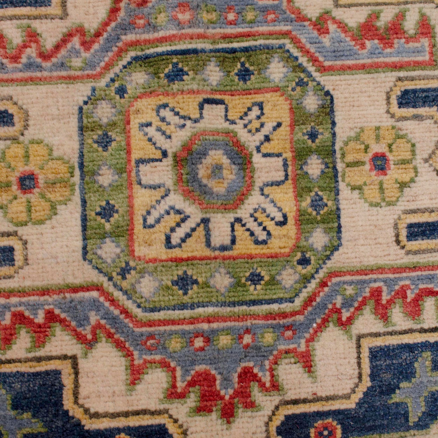 Hand knotted Kazak Carpet 8' 11" x 11' 11" ft / 272 x 363 cm - No. G33097