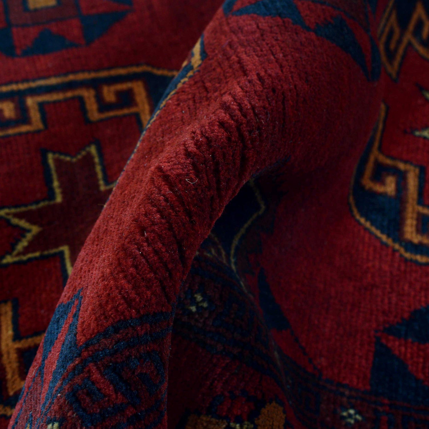 Handwoven Khal Mohammadi Afghan Carpet 2' 5" x 4' 2" ft / 74 x 128 cm - No. G34012