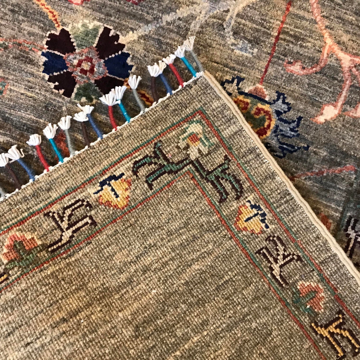 Modern Sultani Carpet 4' 11" x 6' 6" ft / 151 x 197 cm - No. G34143