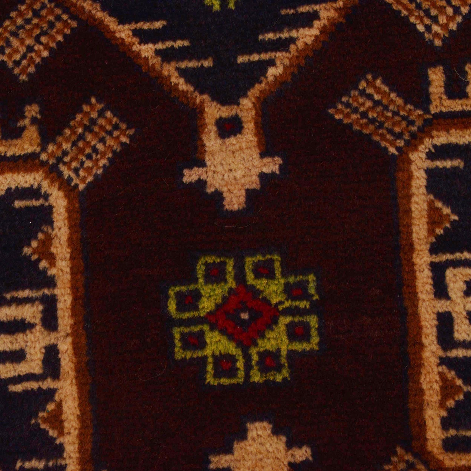 Traditional Baloch Rug 3' 7" x 5' 9" ft / 108 x 176 cm - No. G35412