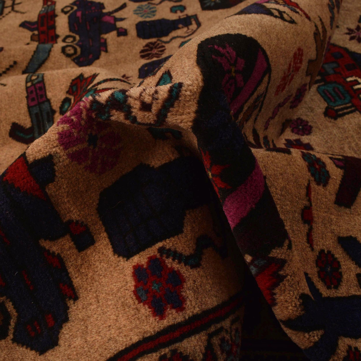 Afghan War Rug – Military Design 6' 5" x 9' 1" ft / 196 x 277 cm - No. G35630