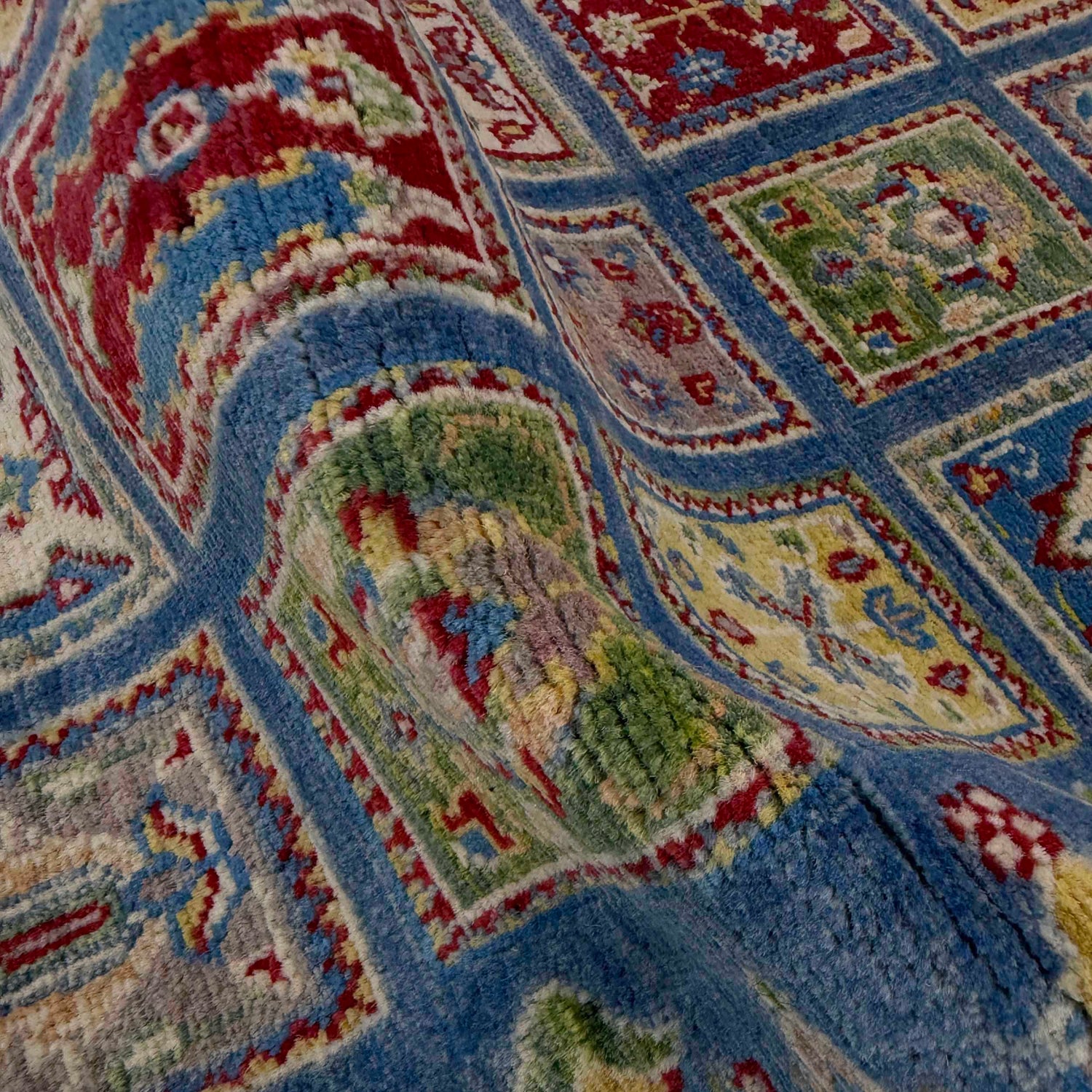 Oriental Bakhtiar Area Runner Carpet  2' 7" x 9' 6" ft / 78 x 290 cm - No. G37568