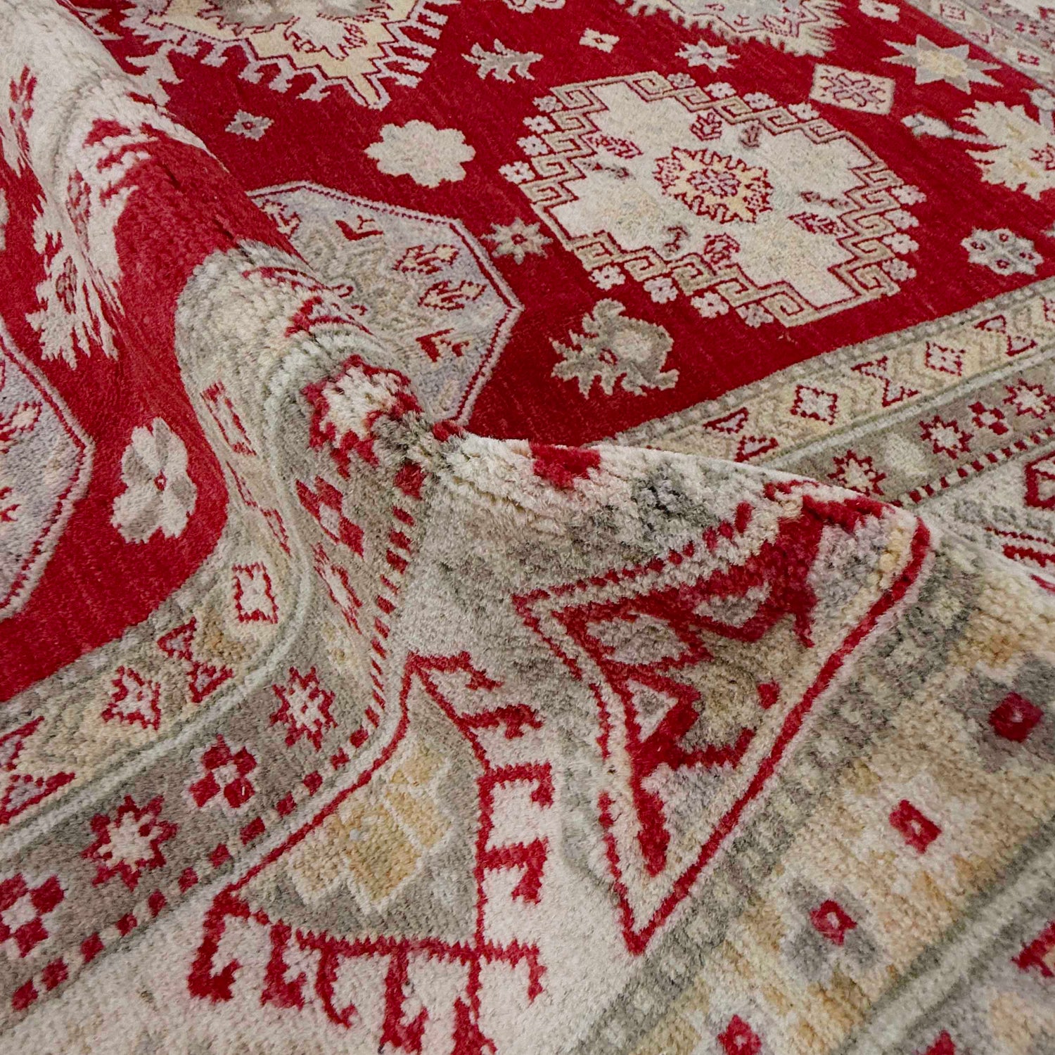 Oriental Kazak Rug 6' 8" x 9' 8" ft / 203 x 295 cm - No. G37572