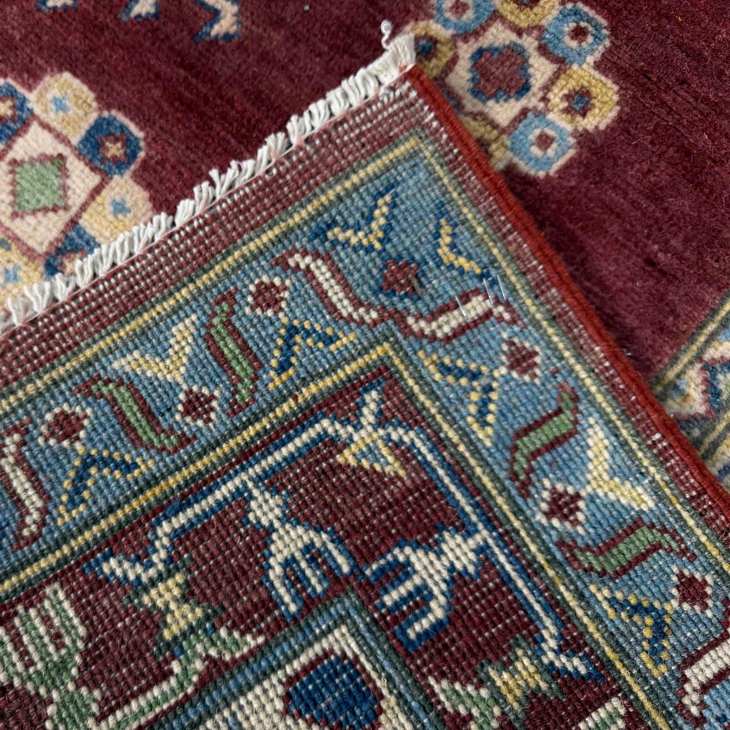 Hand knotted Kazak Carpet 6' 8" x 9' 11" ft / 203 x 302 cm - No. G37577