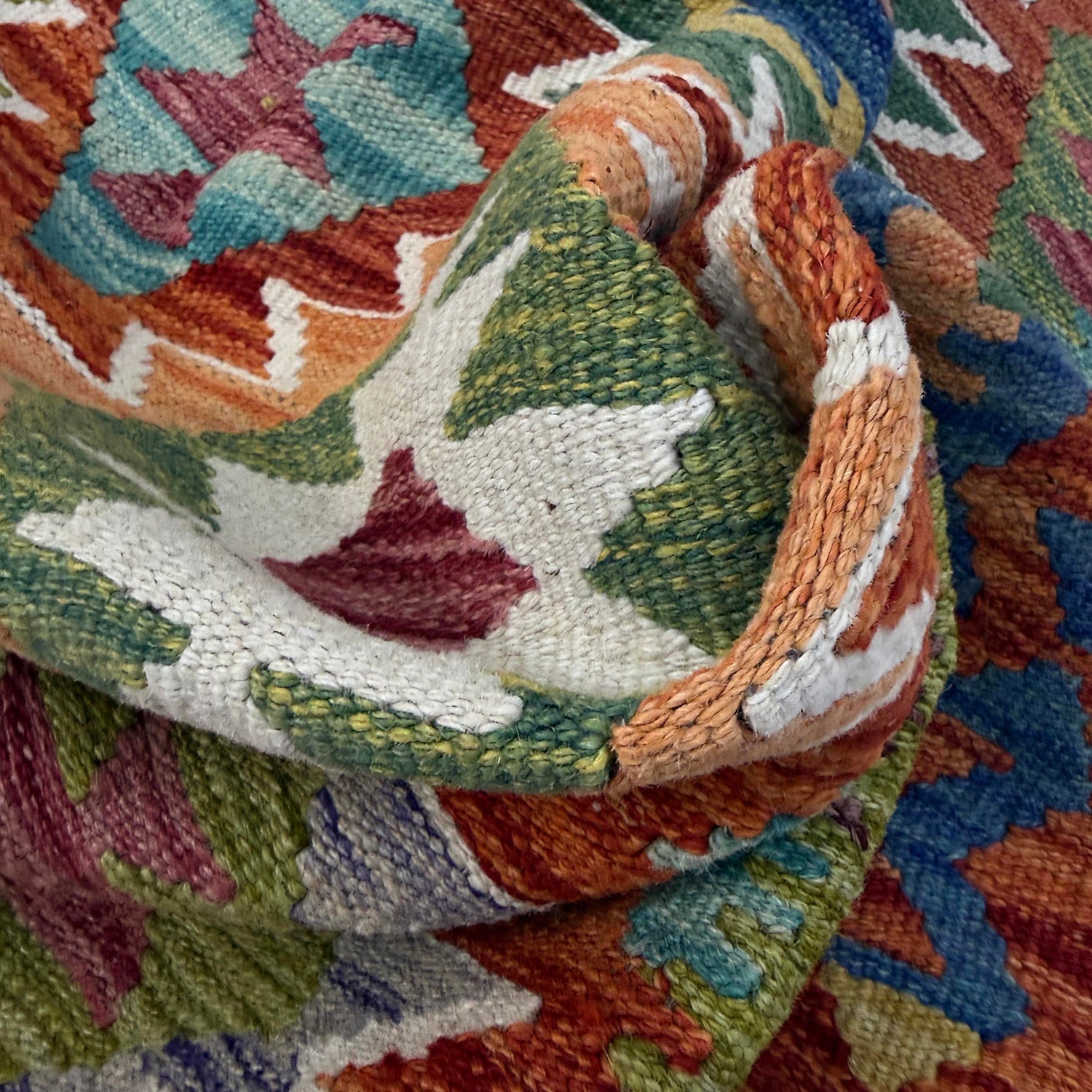 Handmade Vegetable Kilim 3' 7" x 4' 11" ft / 108 x 150 cm - No. G38899
