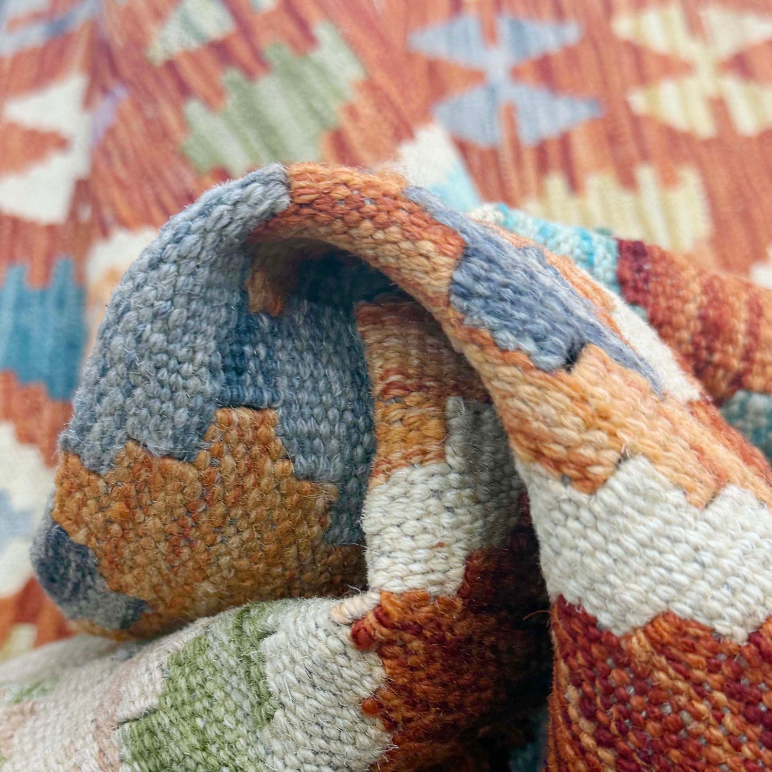 Handmade Turkish Design Wool Kilim 4' 2" x 5' 8" ft / 126 x 172 cm - No. G38904