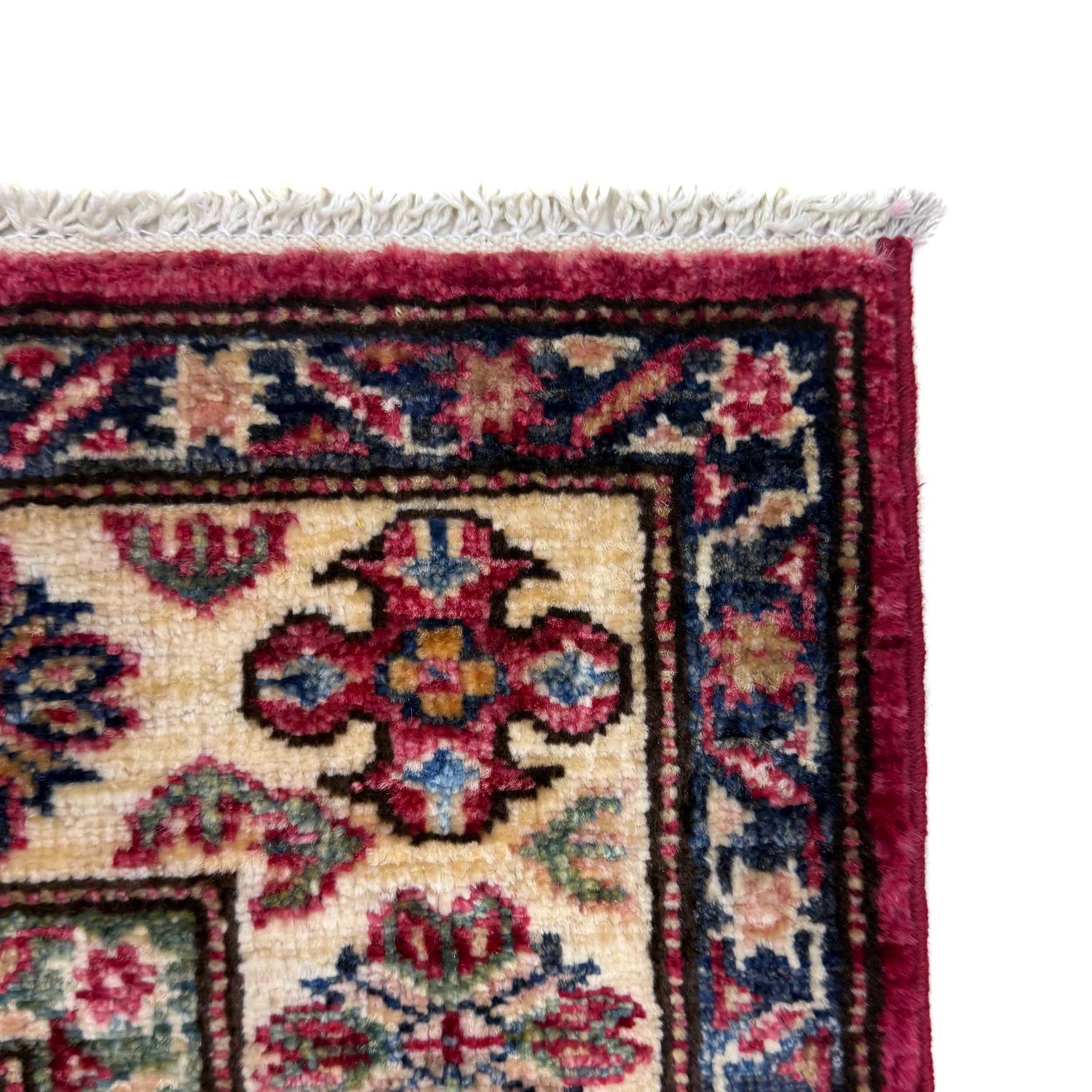 High-Quality Kazak Area Rug 3' 5" x 4' 10" ft / 104 x 148 cm - No. G39608