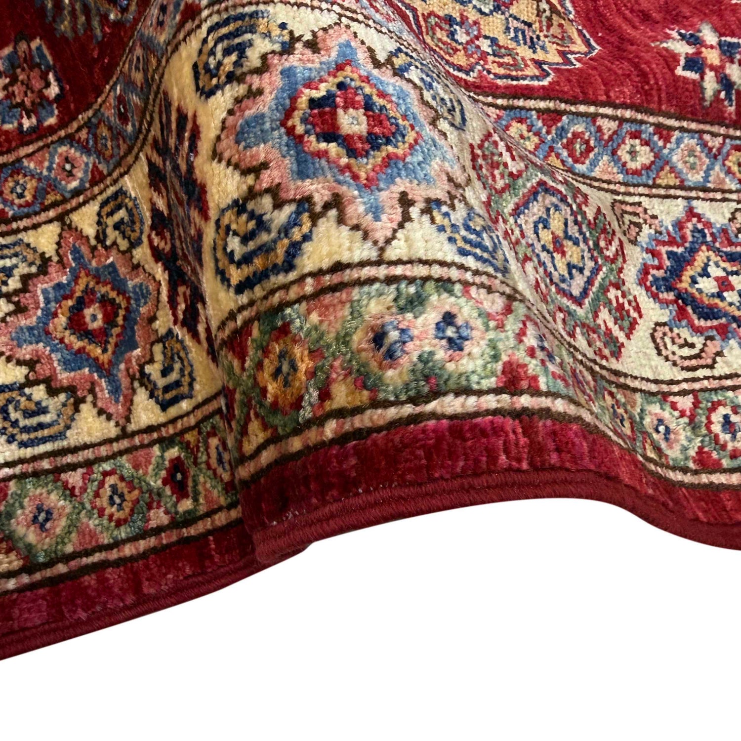 High-Quality Kazak Area Rug 4' 0" x 5' 10" ft / 122 x 178 cm - No. G39610