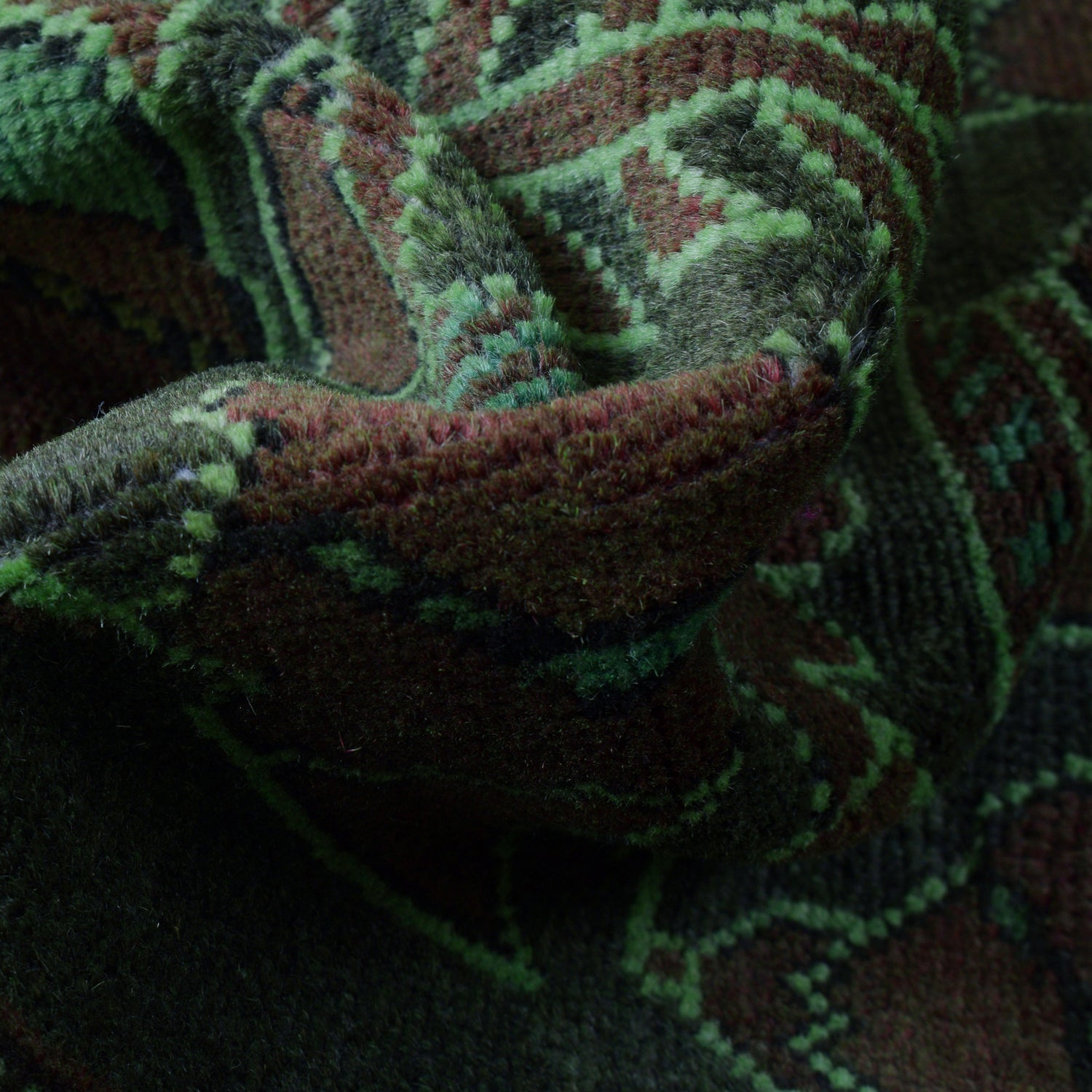 Green Color Overdyed 4' 0" x 5' 9" ft / 123 x 174 cm - No. P26493