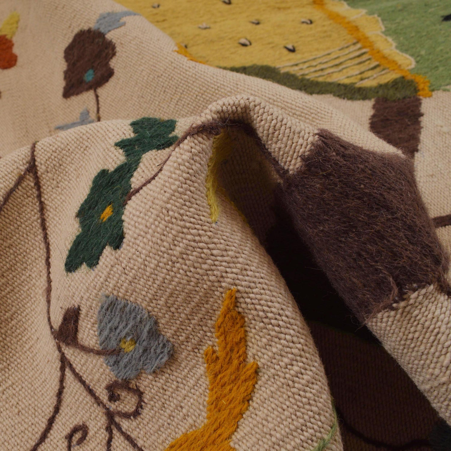 Design Embroidery Kilim 5' 5" x 7' 8" ft / 166 x 233 cm - No. P34395