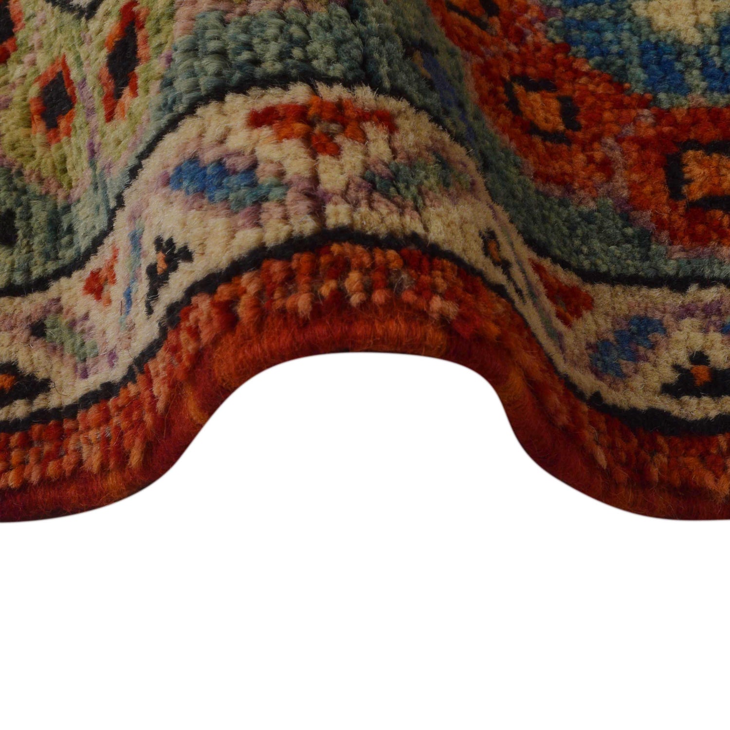 Shirazi Hand Knotted Carpet 6' 5" x 9' 6" ft / 195 x 289 cm - No. P35678