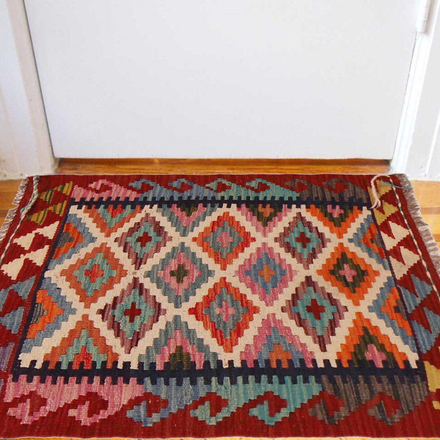 Hand Woven Wool Kelim 2' 2" x 2' 11" ft / 65 x 90 cm - No. P35954