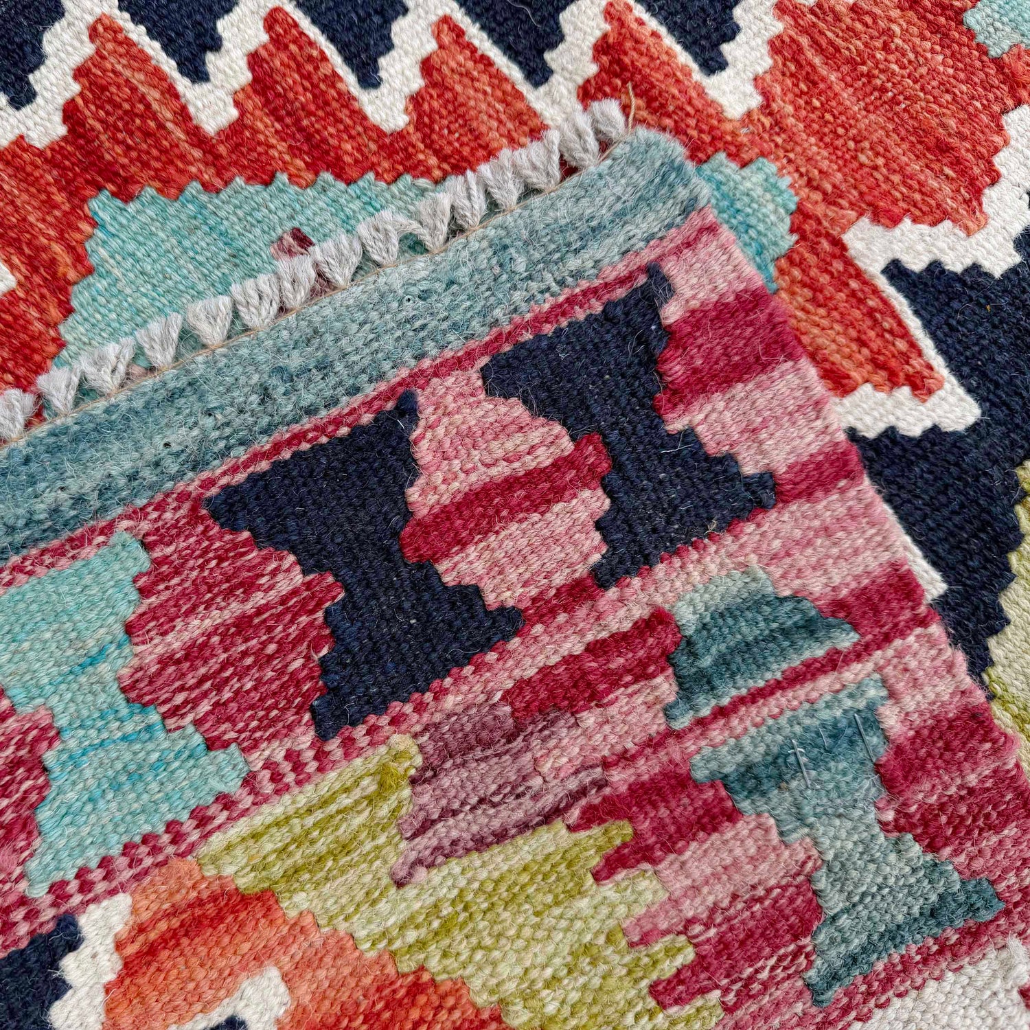 Handmade Turkish Design Wool Kilim Runner 2' 9" x 6' 7" ft / 84 x 200 cm - No. P36993