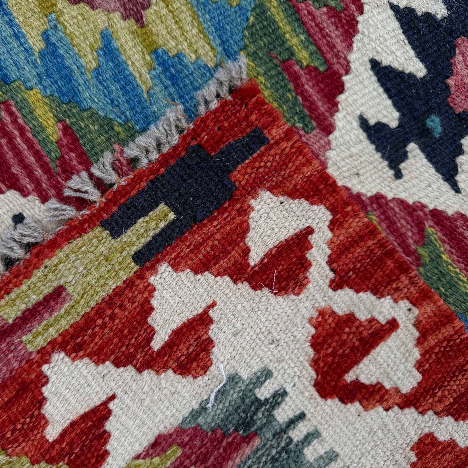 Multi Color ful Flat-Weave Wool Kilim 2' 9" x 4' 2" ft / 84 x 128 cm - No. P37053