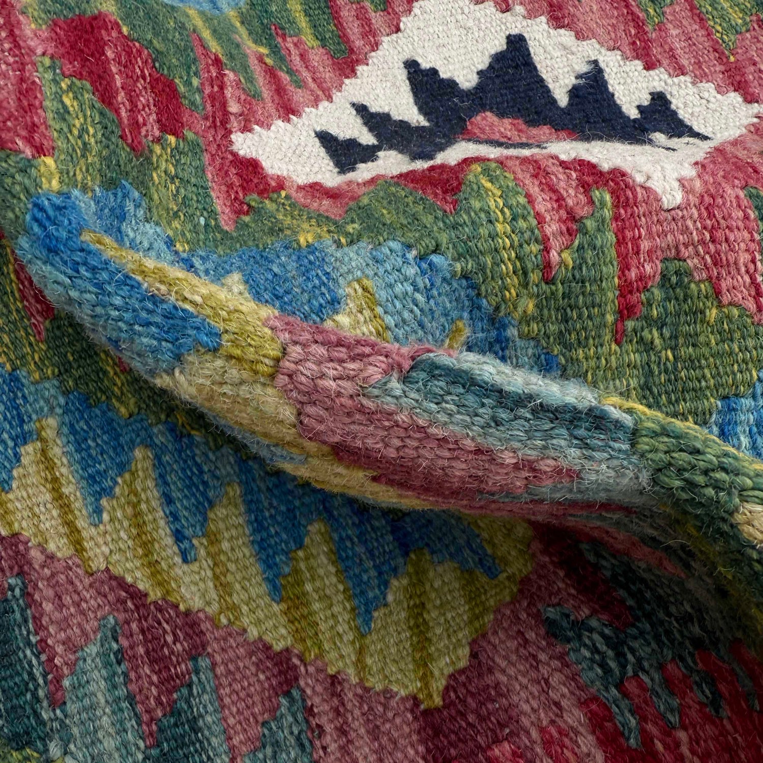 Multi Color ful Flat-Weave Wool Kilim 2' 9" x 4' 2" ft / 84 x 128 cm - No. P37053