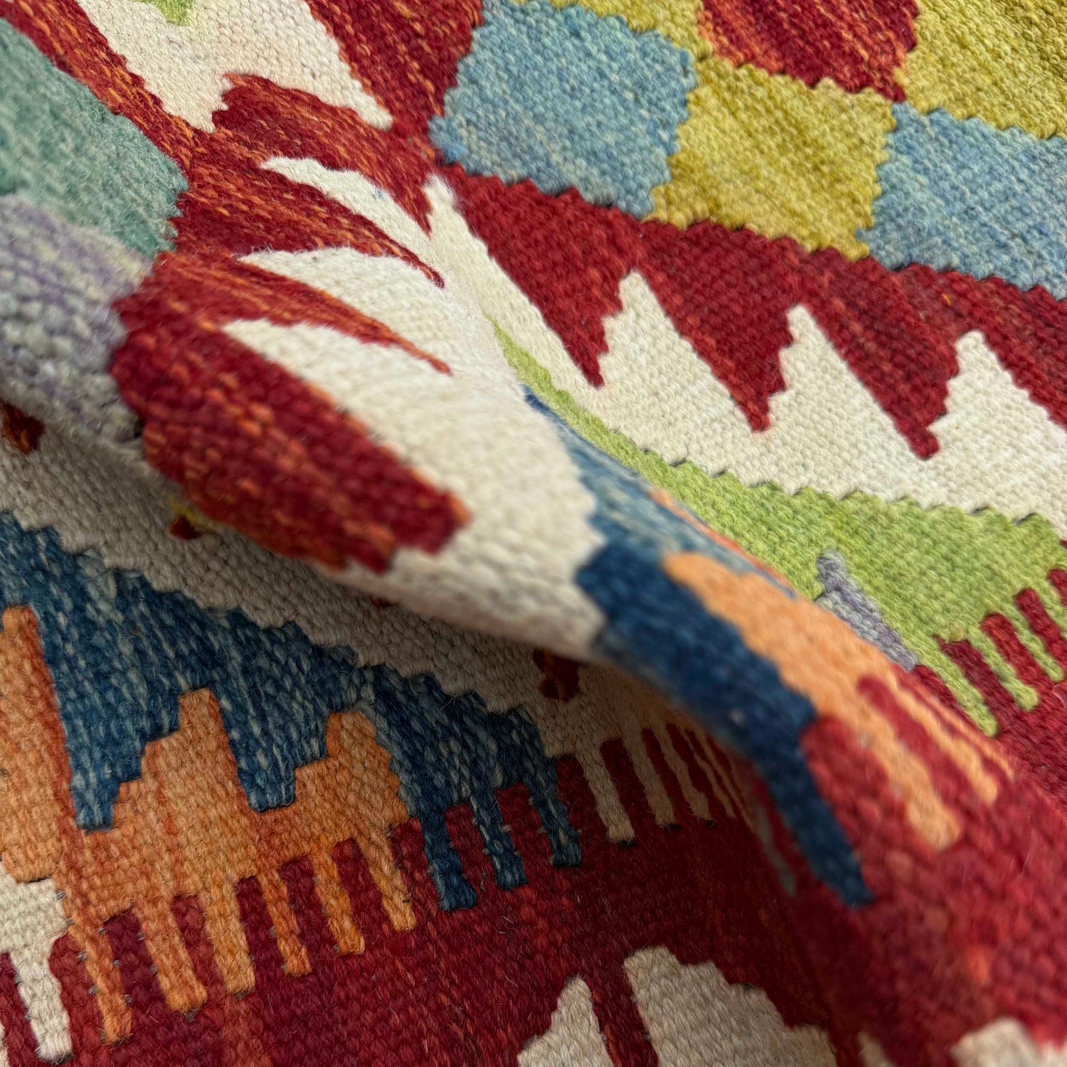 Short Chobi Kilim Runner 2' 5" x 6' 6" ft / 74 x 197 cm - No. P37082