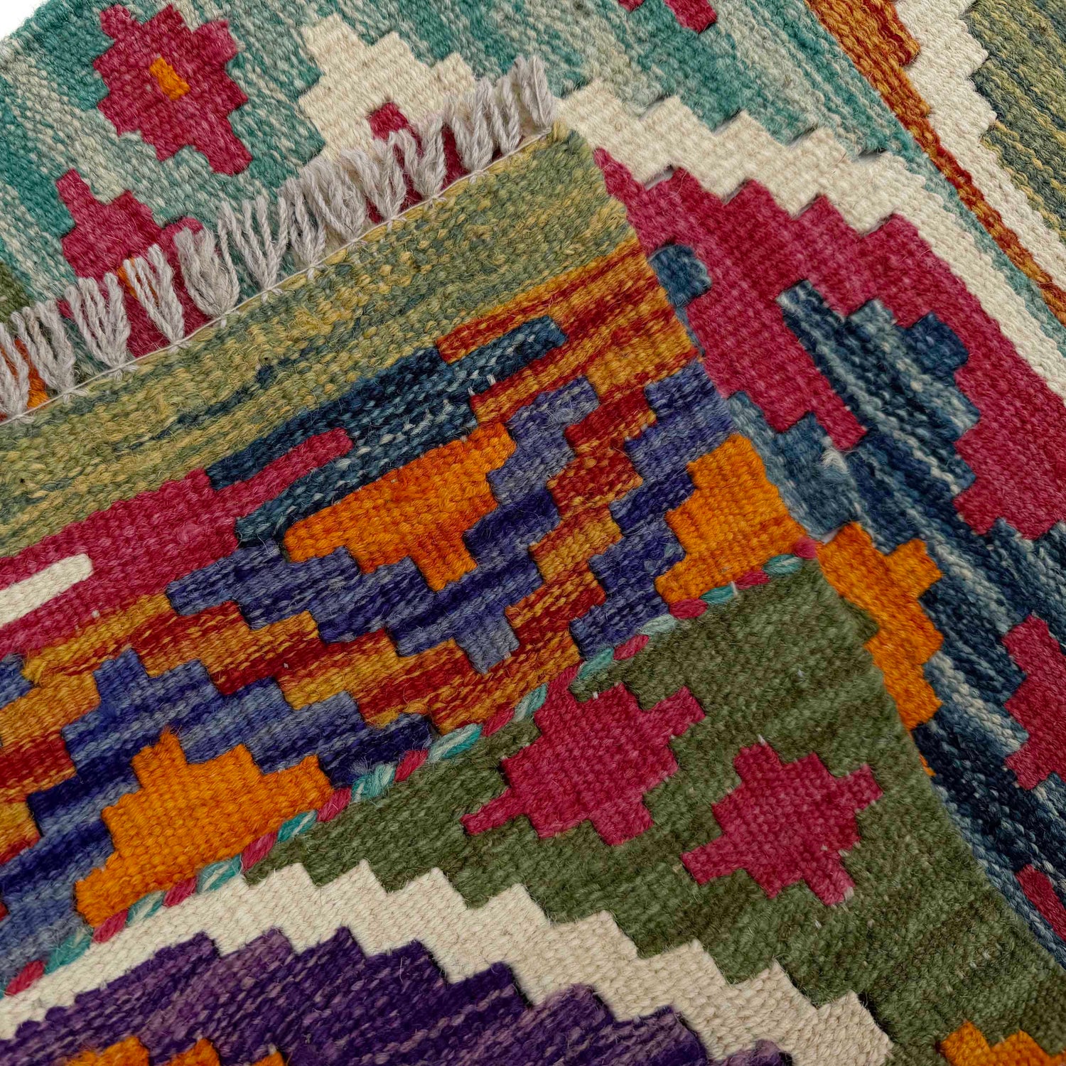 Handmade Turkish Design Wool Kilim Runner 1' 8" x 4' 8"  ft / 52 x 143 cm - No. P37245