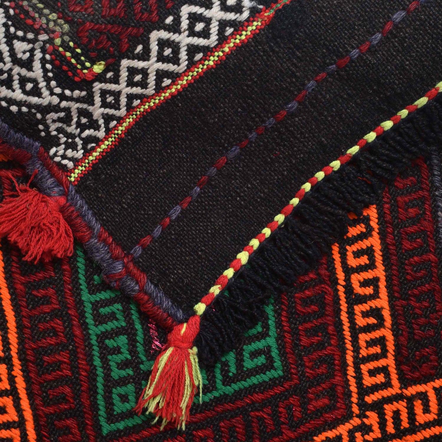 Long Kilim Runner 2' 2" x 9' 9" ft / 66 x 296 cm - No. R18400