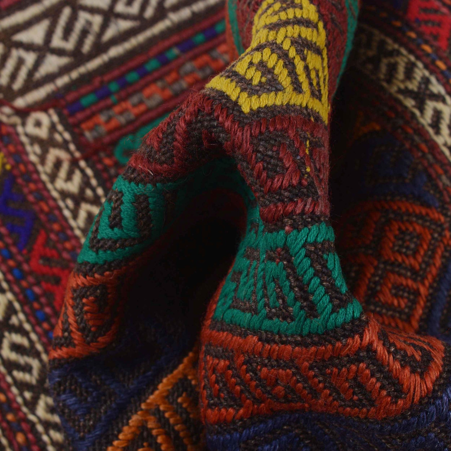 Handmade Flatweave Kilim Runner 1' 10" x 7' 5" ft / 55 x 225 cm - No. R18404