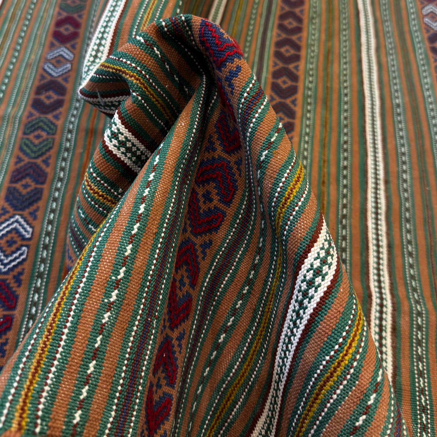 Hand Knotted Laghari Kilim 2' 10" x 4' 6" ft / 87 x 136 cm - No. R22276