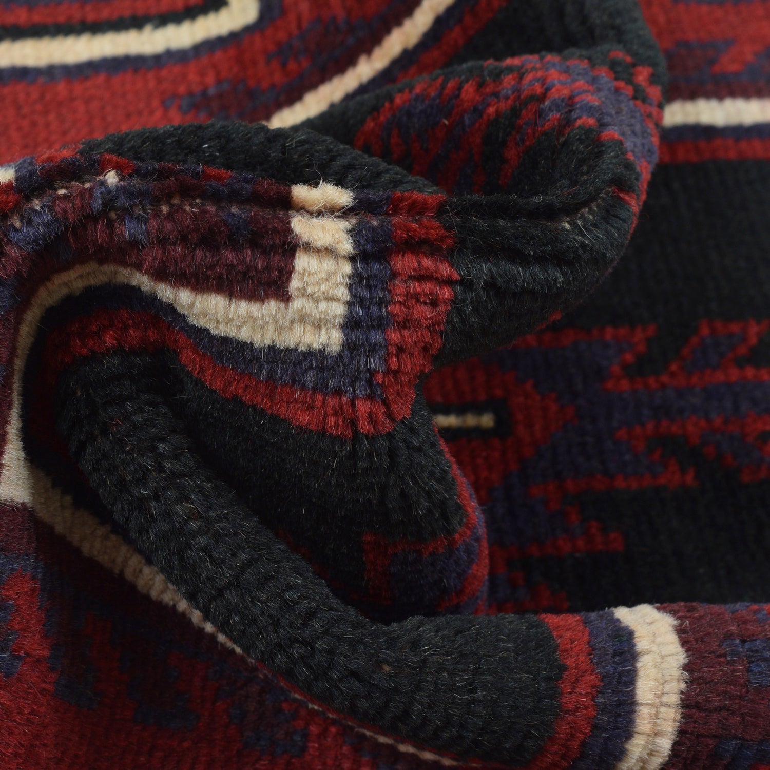 Traditional Baloch Rug 2' 11" x 4' 5" ft / 88 x 135 cm - No. R22835