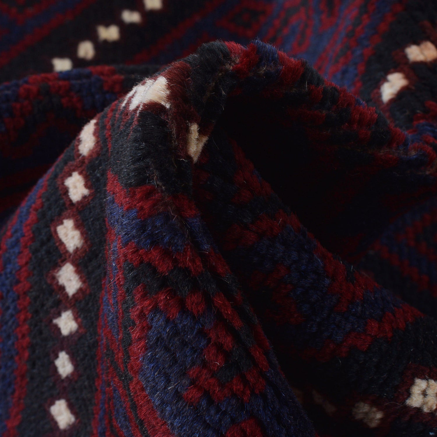 Traditional Baloch Rug 3' 0" x 4' 10" ft / 92 x 147 cm - No. R22856